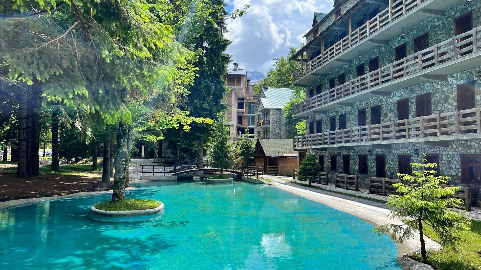 Burimi I Valbones Bed and Breakfast